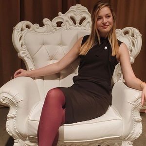 Chic & timeless black dress